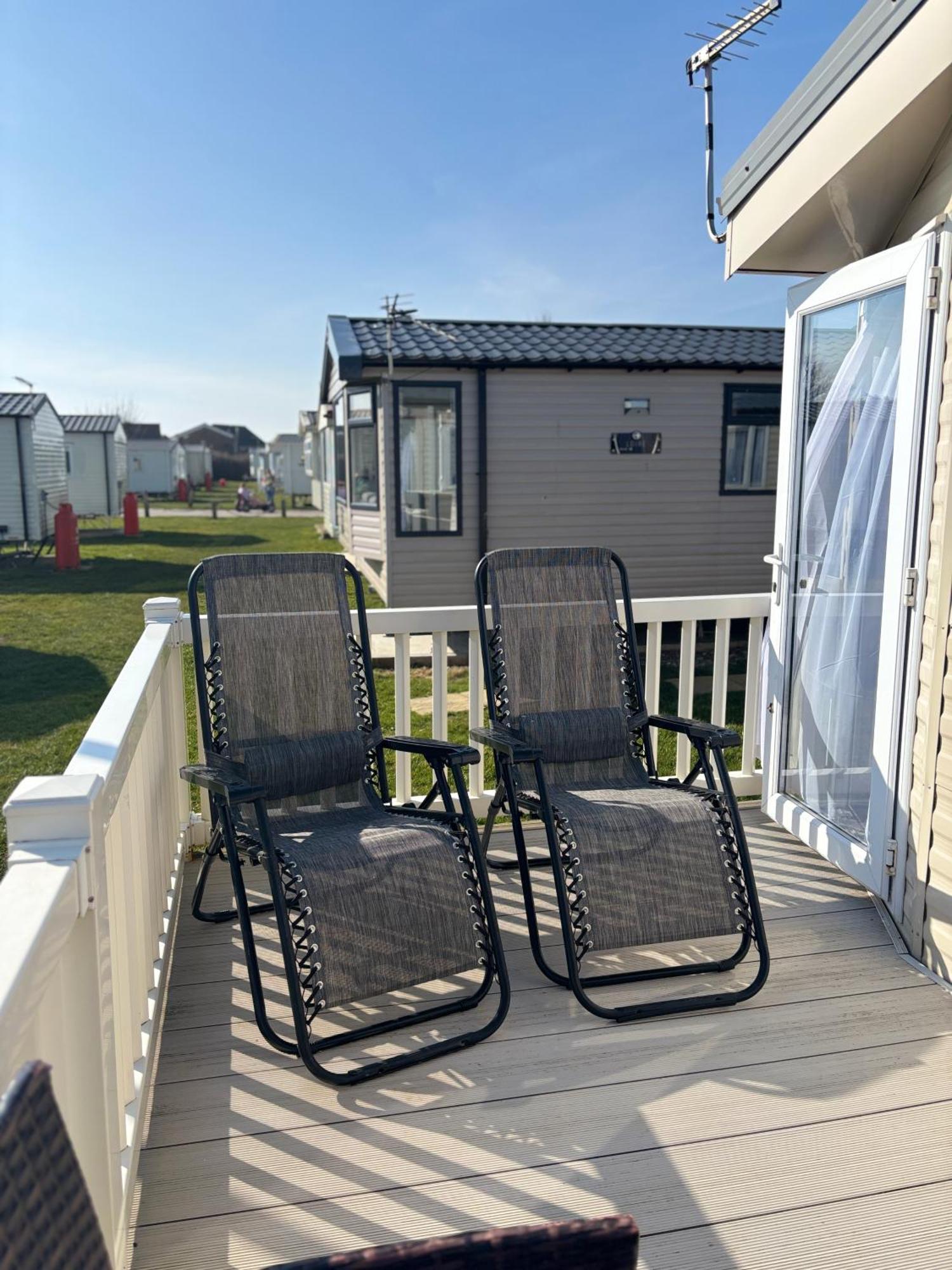 Willowway168, Tranquility Family Home Camber Extérieur photo